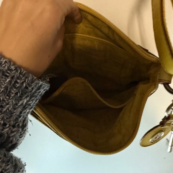 Vintage Fossil Yellow Leather Maddox Shoulder Cross Body Bag Purse Crossbody - Picture 6 of 6